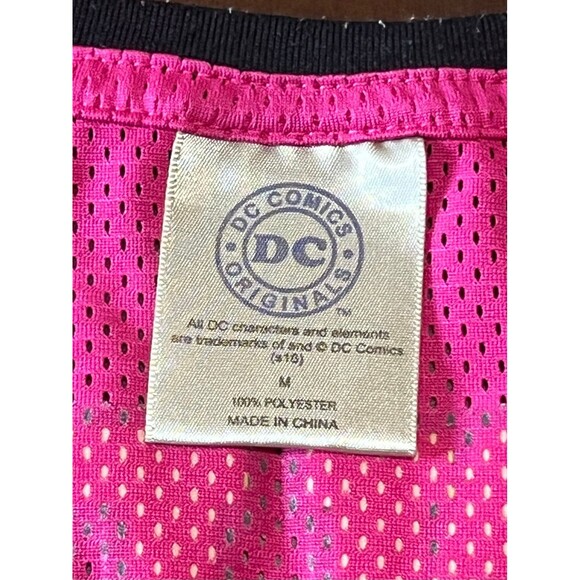 Wonder Woman‎ DC Comics PinkJersey Lightweight Size medium - Picture 3 of 6